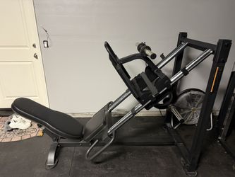 Leg Press Machine