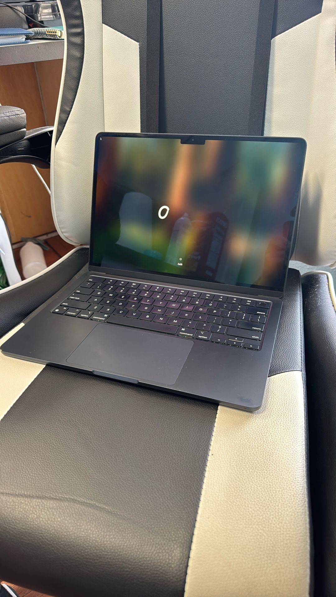 Apple MacBook Air (M2, 2022, 8GB RAM, 256GB SSD) Model A2681