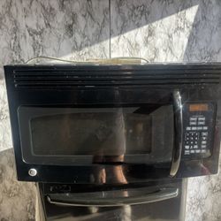 HG Over-the-Range Microwave Black, Functional, Needs Minor Fix <Good Condition>