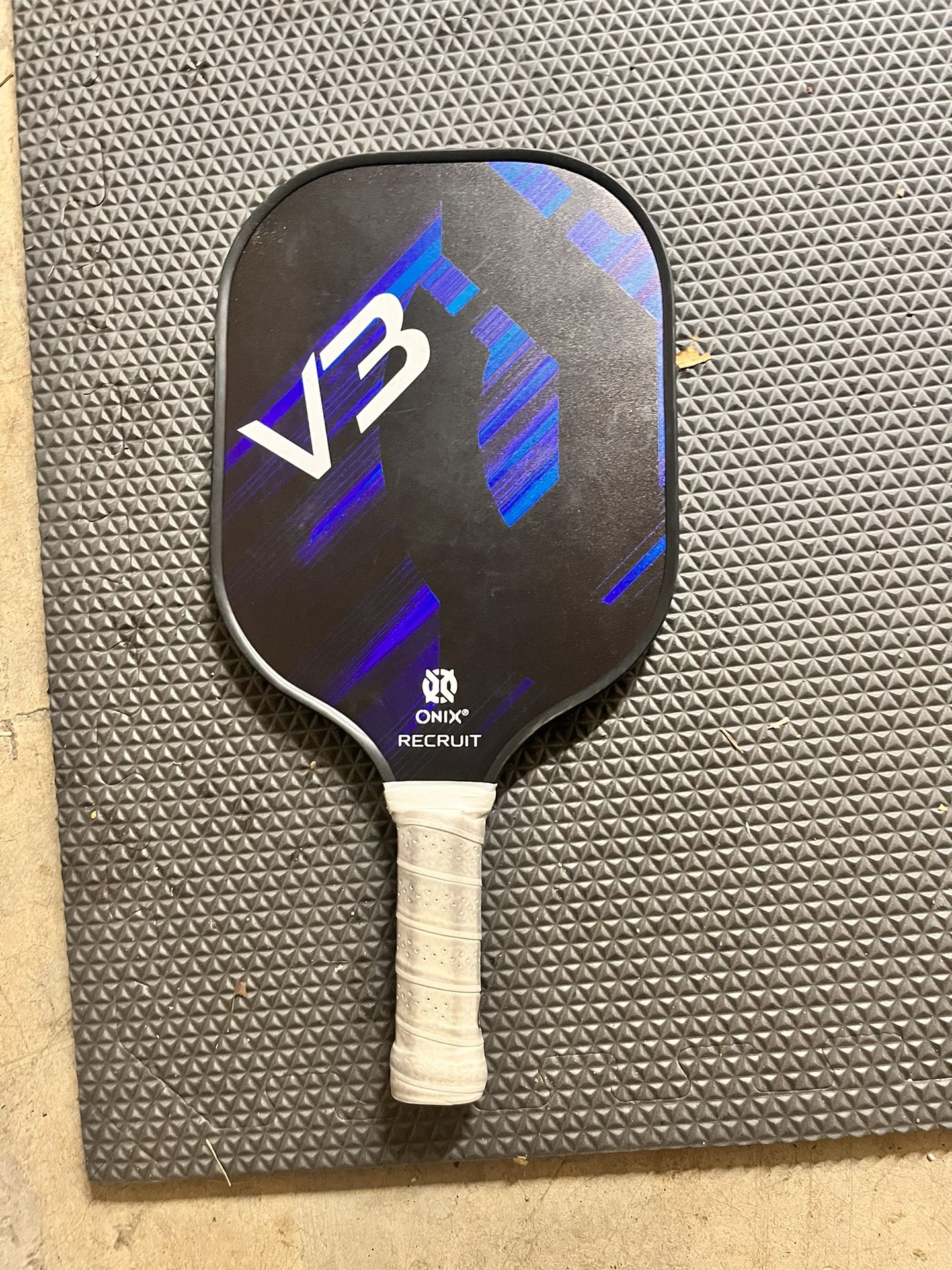 Onix Recruit V3 Pickleball Paddle