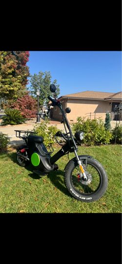 E - scooter high end 1500$$ free  delivery