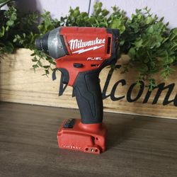Impact Driver Milwaukee FUEL De Velocidades 