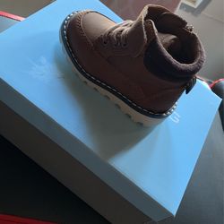 London Fog Kid Shoes