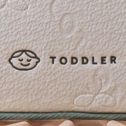 AVOCADO ORGANIC TODDLER  MATTRESS 