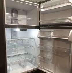 Stainless steel fridge works great