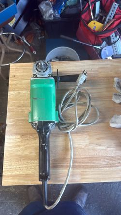 Hitachi 7 Inch Sander Polisher