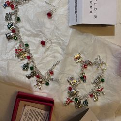 Santa Charm Necklace Earrings And Bracelet Set