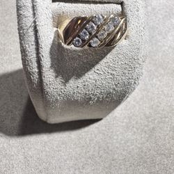 14k Diamond Wedding Band  