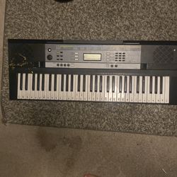 Yamaha keyboard piano