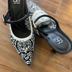 Brand New GraceLithe Pointed Toe Heeled Mules