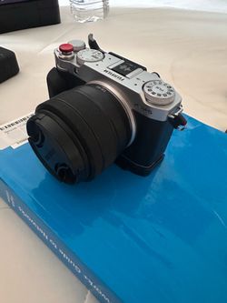 Fuji XM5 camera
