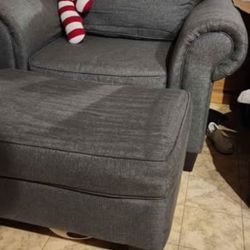 Picket House Furnishings
Sole Charcoal Polyester Arm Chair