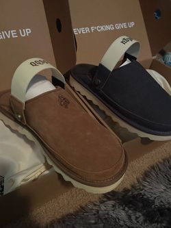 Darc sport wolves club slippers size 11 men’s