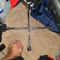 Lug Wrench