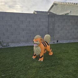 Pokémon Statue 