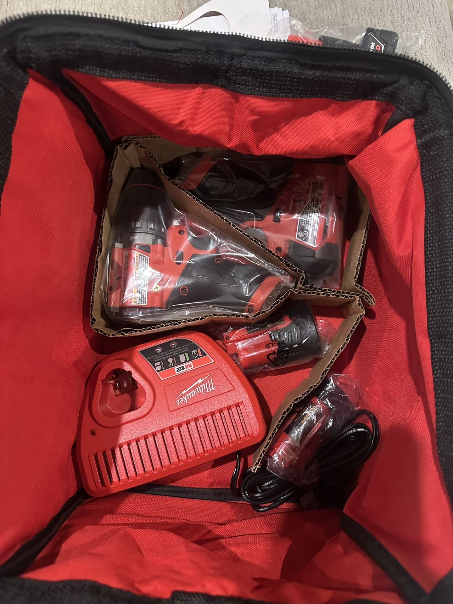 Milwaukee M12 FUEL 12-Volt Lithium-lon Brushless Cordless Hammer Drill and Impact Driver Combo Kit