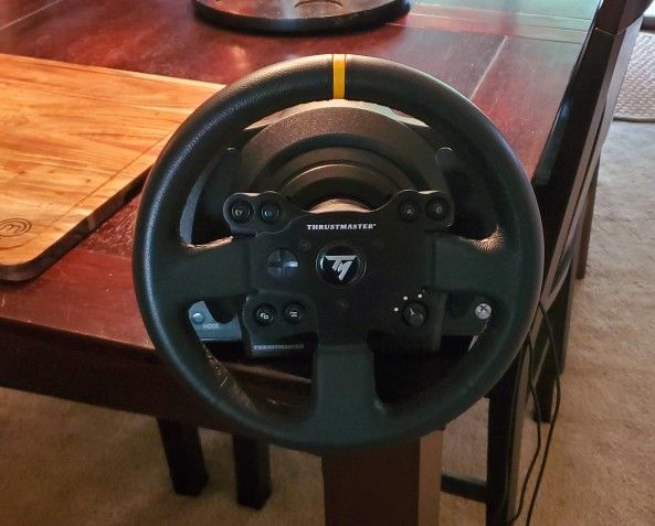 Thrustmaster TX Leather Force Feedback Wheel Xbox and PC
