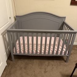 Crib/Toddler Bed