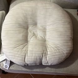 Boppy For Baby Or Great Bed For Dog/cat