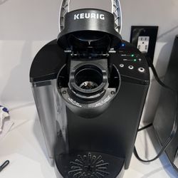 Keurig K-Classic Single-Serve K-Cup Pod Coffee maker