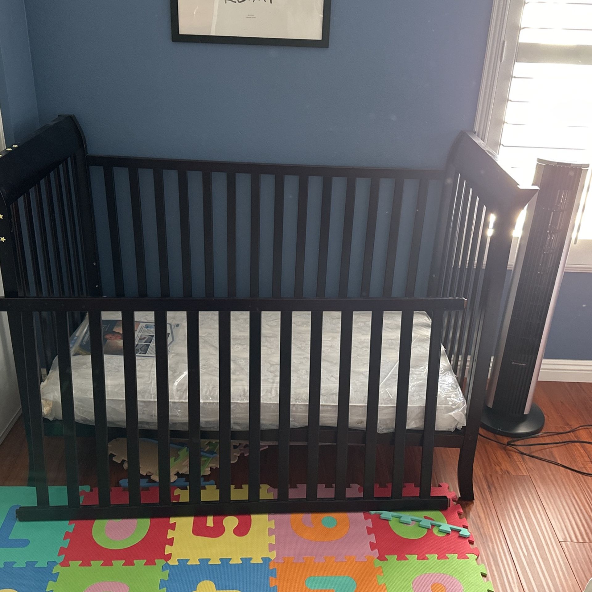 Baby Crib w/ Bed - Used