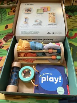 KiwiCo Panda Crate Lets Listen 7-12 mo Kit