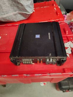 Alpine 500 w 4 channel amp
