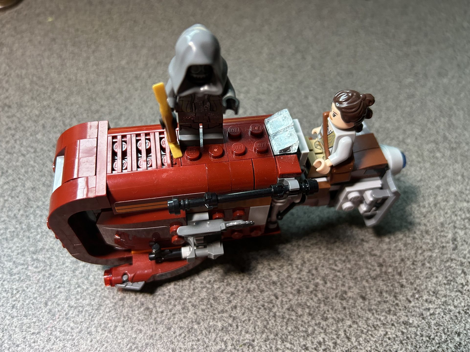 LEGO Star Wars: Rey’s Speeder (75099)