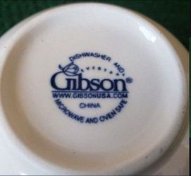 6 Tea Cups And Saucers By GIBSON Beautiful!