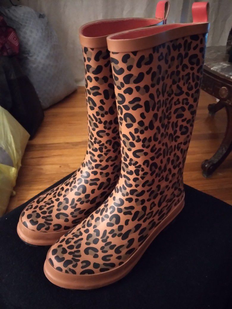 Leopard Print Rain Boots 