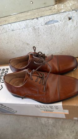 Boys size 3 leather dress shoes
