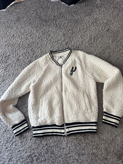 SPURS SIZE MEDIUM