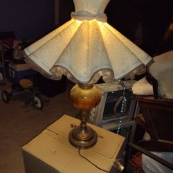 VINTAGE LAMP