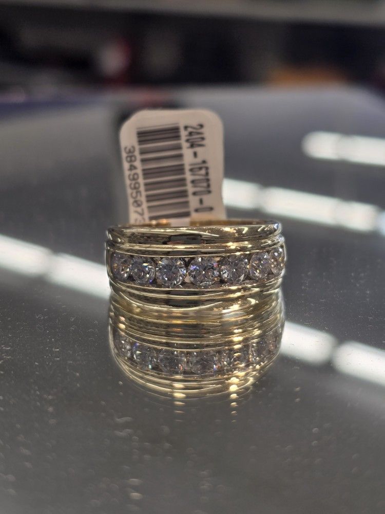 Men 14KT Yellow Gold Band