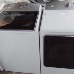 Like New Kenmore HE Washer $300/Kenmore Dryer Electric240v $275