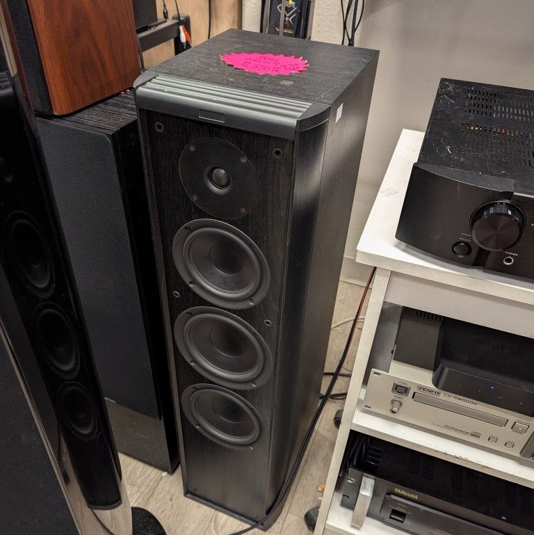 Jamo Classic 8 Speakers