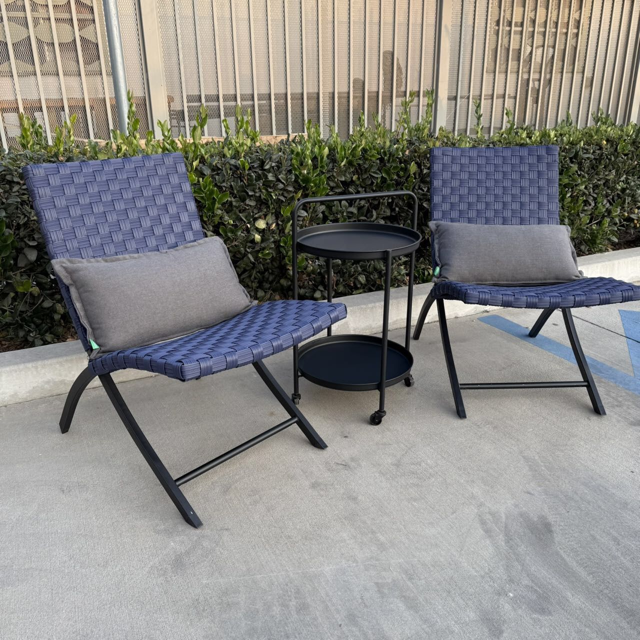 Patio Furniture Chairs With Table NEW