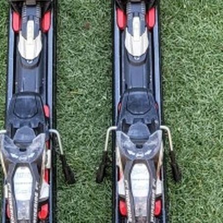 Description: Volkl Unlimited AC30 Skis w/ IPT Wide Ride 12.0D Bindings. 170 length.