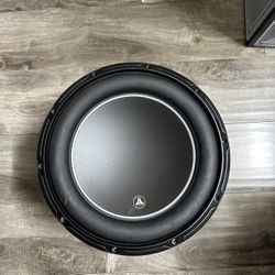 JL Audio 12W6v3 Subwoofer