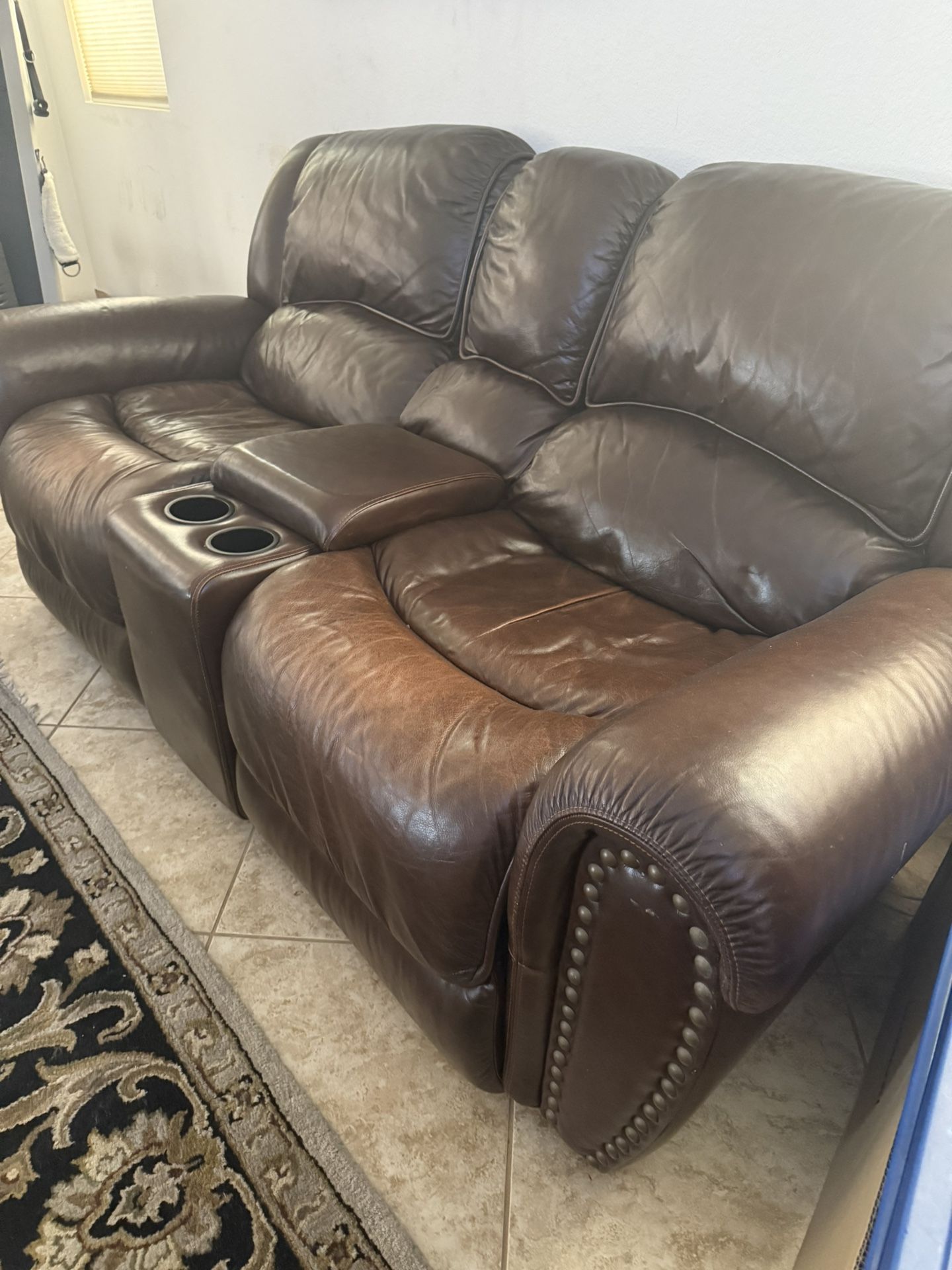 Leather Sofas 