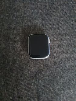 Apple watch series 8
