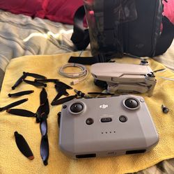 Dron DJI mini 2  ,Remote  and bag …v.v