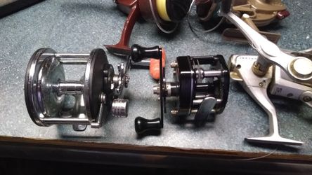 5 fishing reels Abu Garcia . Penn and others