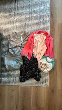 Name Brand Clothing Bundle - Size Medium
