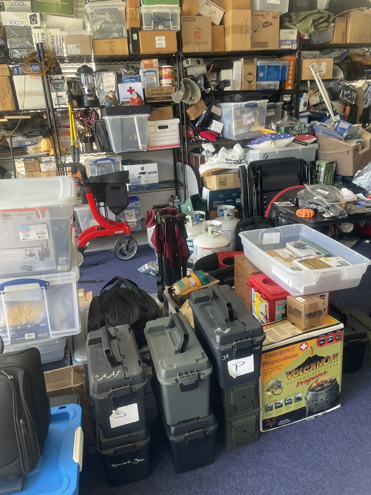 Preppers Huge Sale Of Prepper Supplies