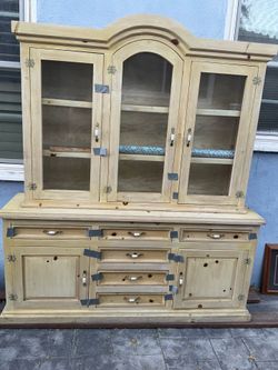 Wood Hutch