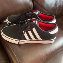 Adidas 6 1/2 Women’s 6Y