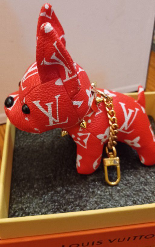 Louis-Vuitton French Terrier Bulldog W Chain for Sale in Snellville, GA -  OfferUp