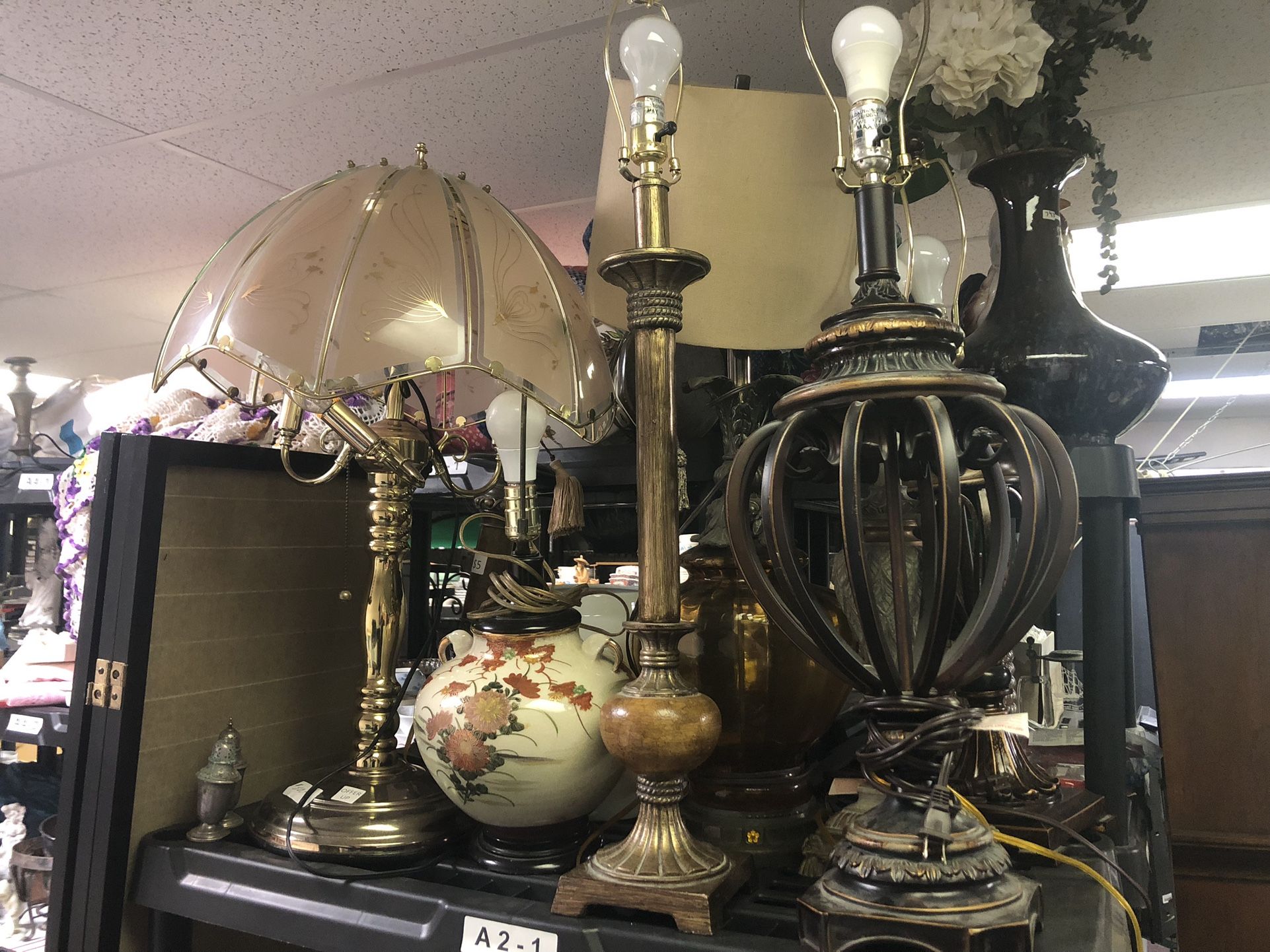 Different Assorted And Sized Lamps For Cheap!