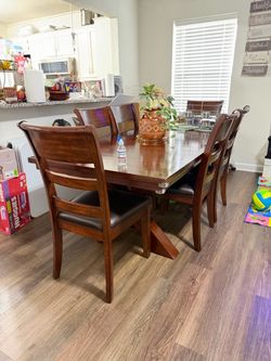 Dining table and 6 chairs